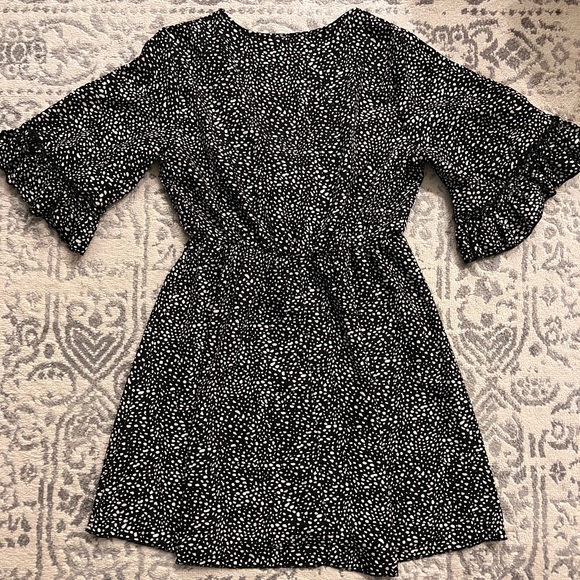 Black & White Tie-Front MIDI Dress | Mid-Sleeve - Picture 4 of 6